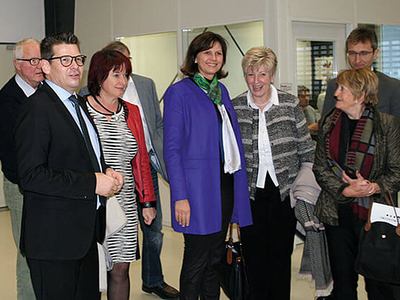 Ministrja bavareze e Shtetit, Ilse Aigner, viziton ept GmbH