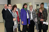 Drejtor Menaxhues Thomas Guglhör, Administratore e Rrethit Maria Rita Zinnecker, Anëtare e Parlamentit të Shtetit Angelika Schorer, Zëvendëskryetare e Këshillit të Rrethit Ursula Lax dhe Kryetar i Halblech Johann Gschwill gjatë një vizite në ambientet e ept GmbH inBuching